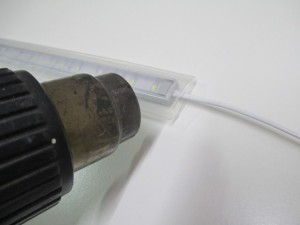 Zahřívání bužírky, ve které je vložený LED pásek.